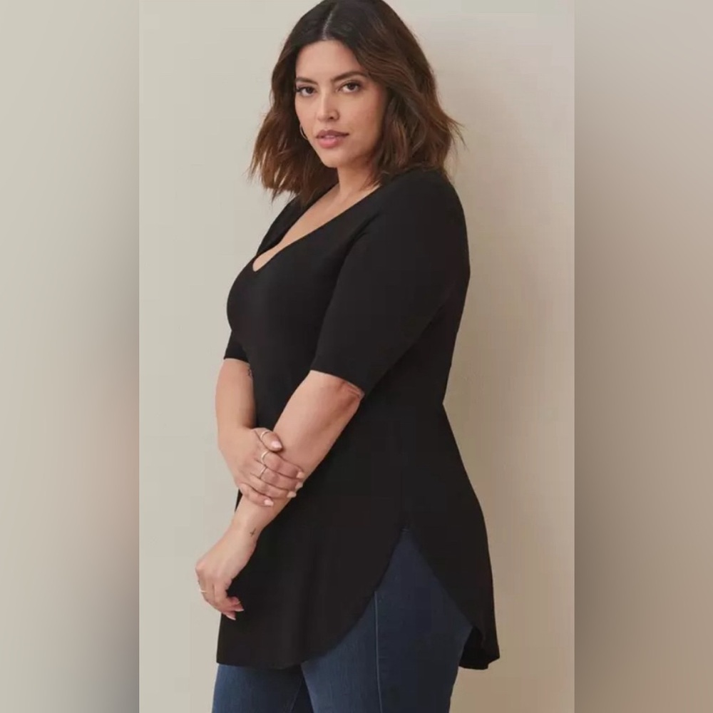 Torrid Asymmetrical 3/4 Sleeve Tunic